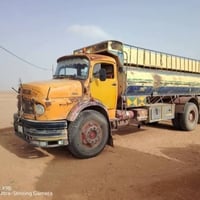 شاحنة • موديل ١٩٨٢ • إنبار