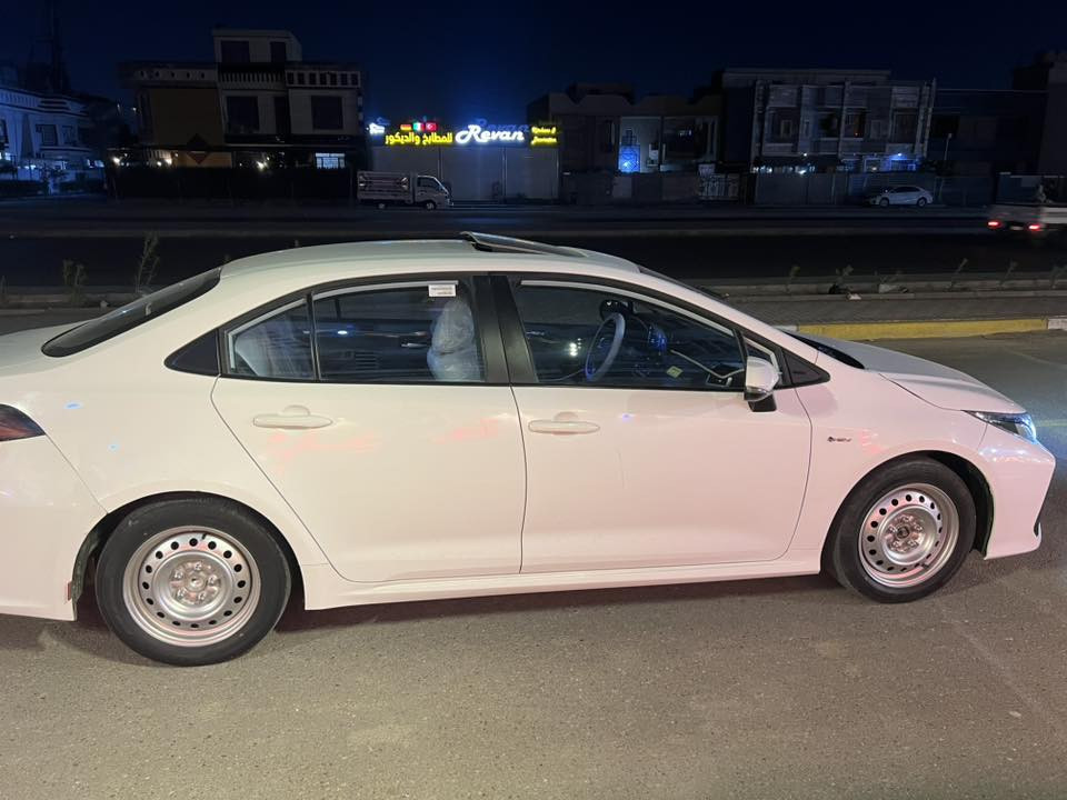 السلام عليكم كورلا هايبرد موديل 2024 الشكل الخليجي فول مواصفات ماشيه 53,000 مبدل بيها بنيد وبارد بالجاملغ الامامي وبارد بحافه الصندوق وهلال الجاملغ الخلفي اليمين مصبوغ السعر 137وبيها مجال حك الجيه للاستفسار ***********
