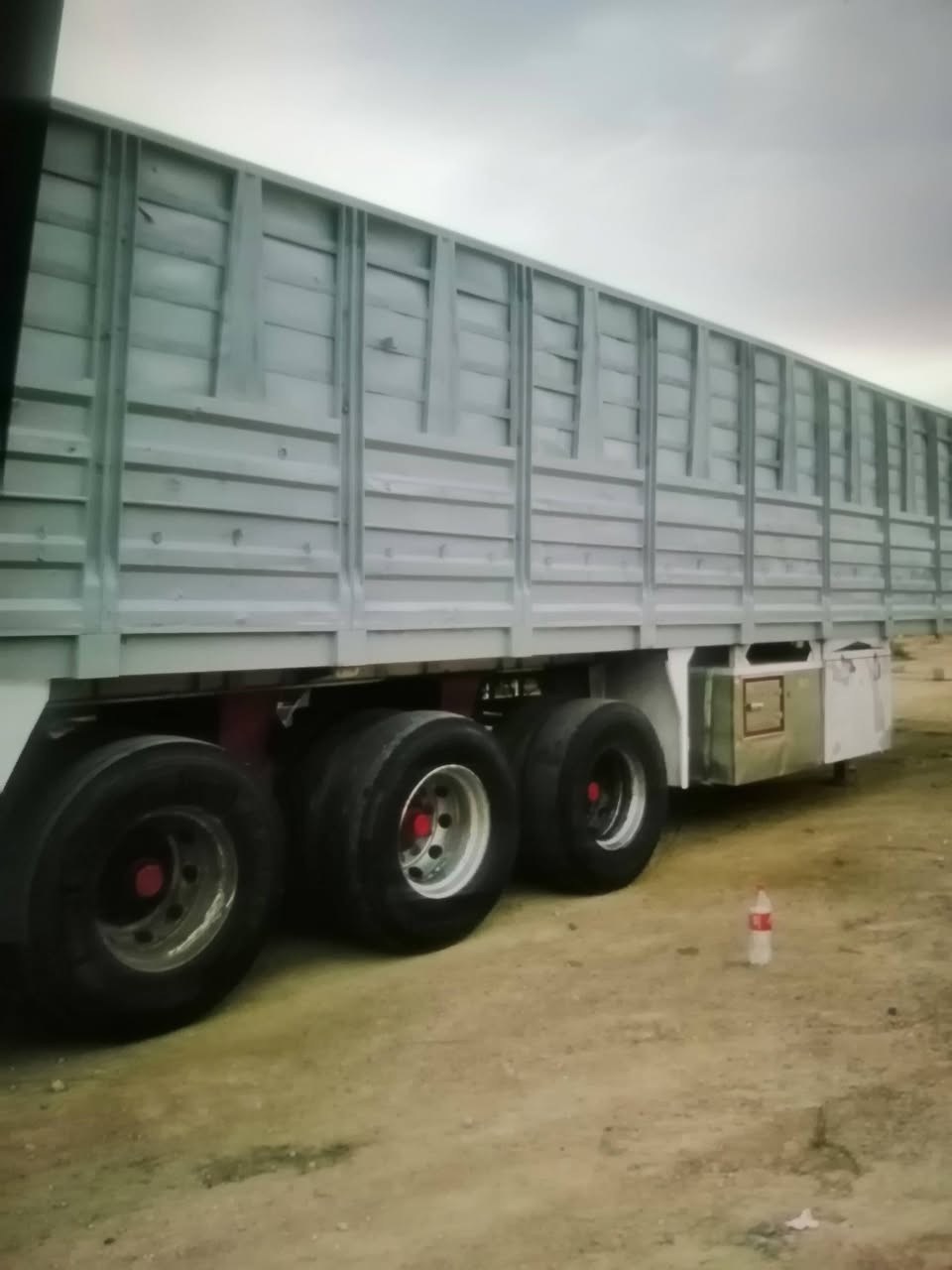 السلام عليكم للبيع بسبب الوعود الكاذبه عربه جاهزه للشقل اتصل صاحبهاا/***********
