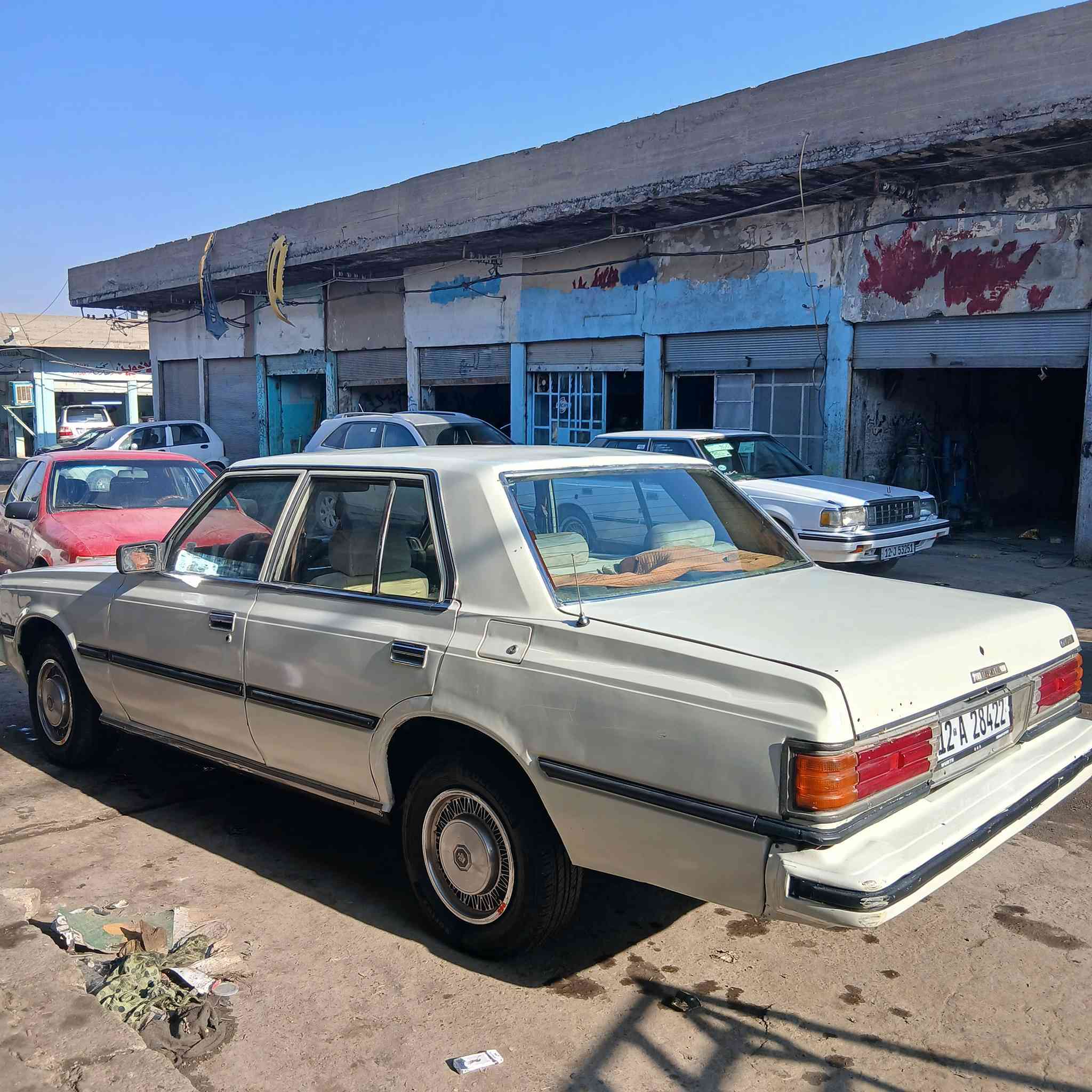 السلام عليكم سياره سوبر موديل 1982 صبغ جماليه بدون ضرار  رقم نينوى شرط التحويل طخم جديد طخم تواير جديد لايتات جدد بكلايتات جدد وايرمنيا شغاله داخل نظيف مكان السيارة الموصل الجانب الايمن السعر 45وبيها مجال 
***********
***********
