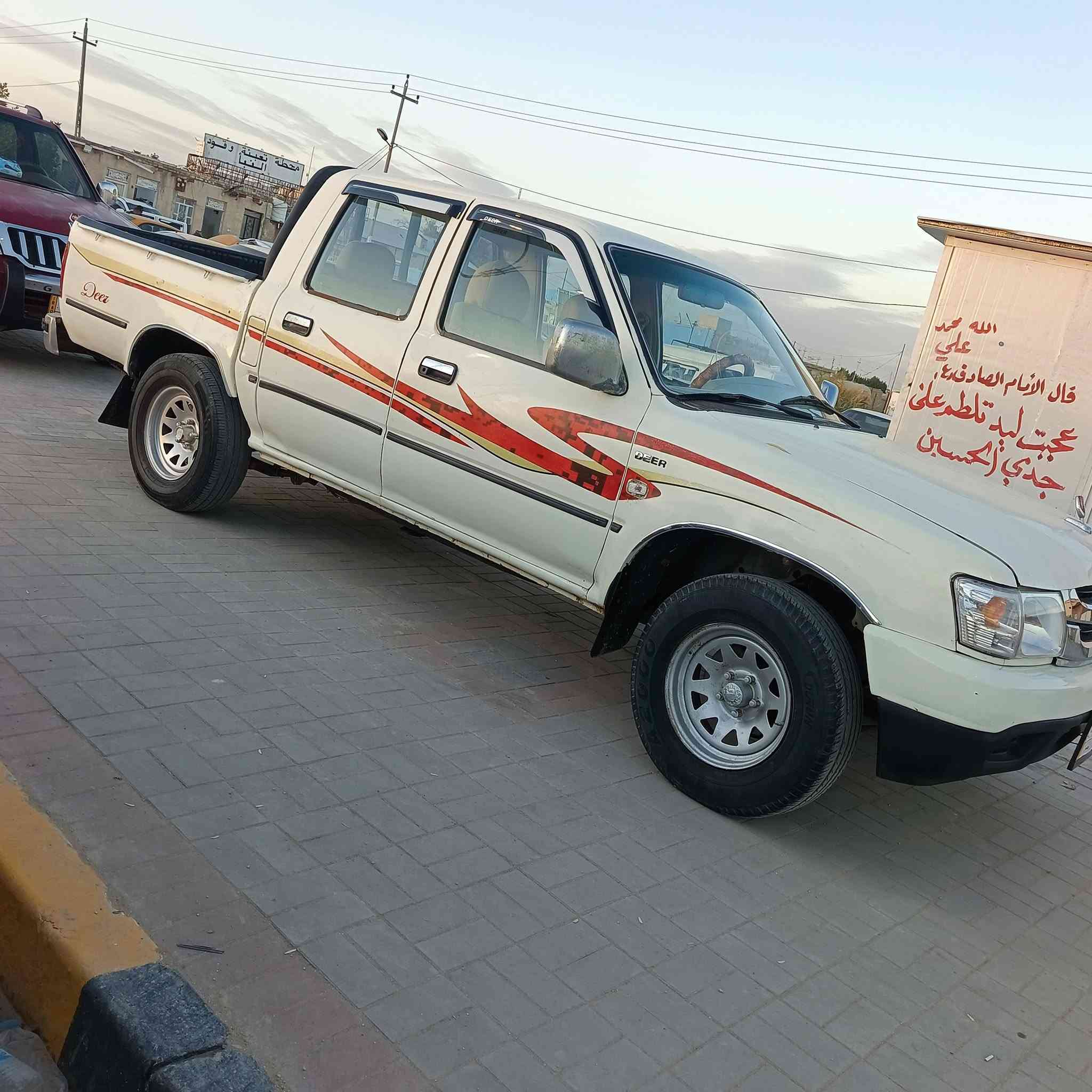 السلام عليكم سياره دير 2006 رقم بابل  سنويه ل 27 مكفوله من الضربه محرك كير حداديه شاصي كفالة عامه السعر ب40 وبيها مجال العنوان السماوه الرقم الهاتف ***********
