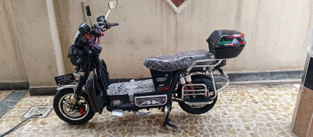 سلام عليكم موطور شحن للبيع موديل 2025بطاريات عل فحص    السعر ب 625وبي مجال     مكان فلوجه  استفسار رقم  الهاتف ***********   ***********
