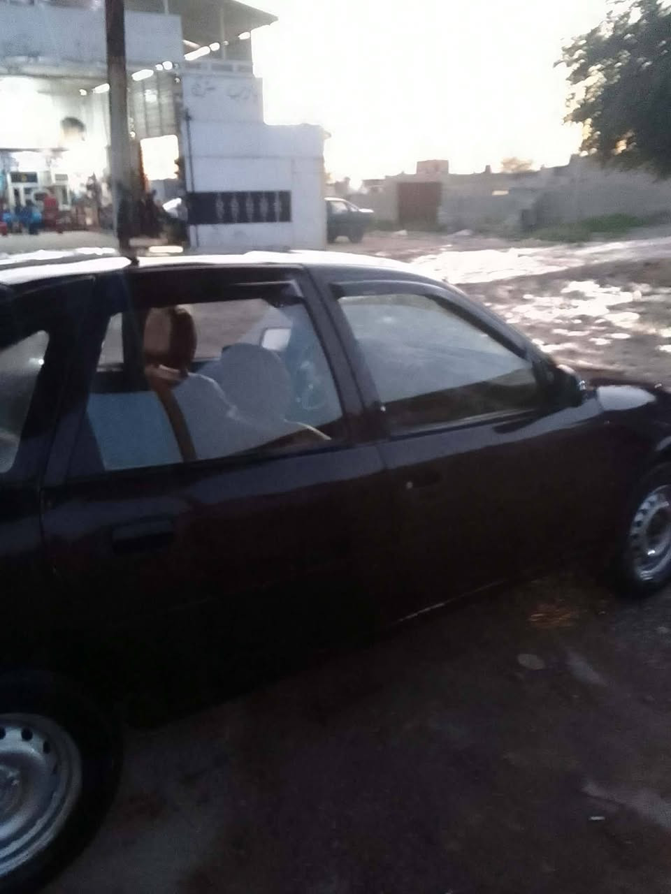 اوبل لبيع  موديل 1994
مكيتنه الفين تخم تاير جديد صدر امامي خلفي مضبوط 
سياره كل عيب مابيها 
صبغ بلادي 
سعر سياره 25 وبيها مجال 
مكان سياره دياله بعقوب 
رقم ***********
