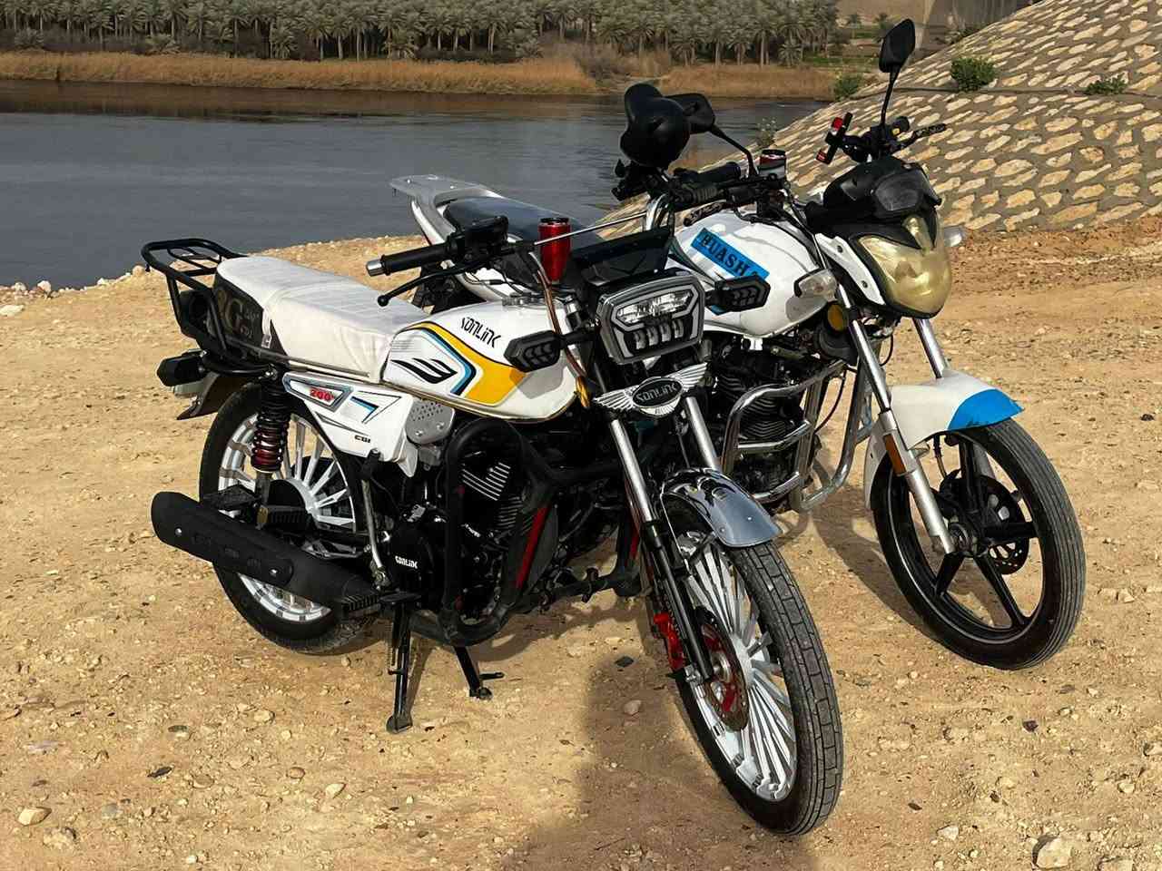 السلام عليكم
هيوشه 200 للبيع بدون اوراق قيم
السعر خاص
***********
