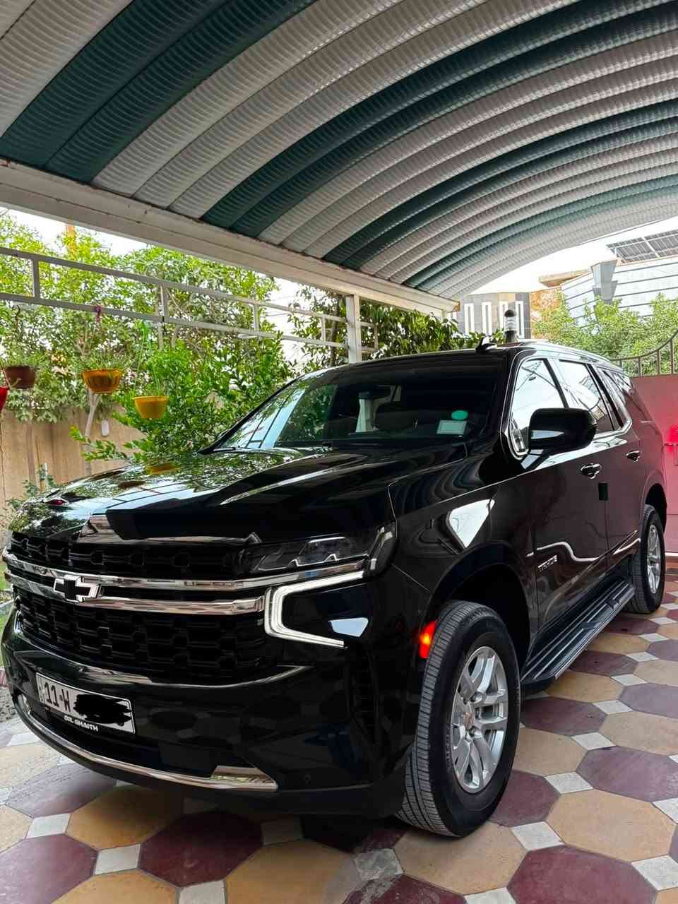 السلام عليكم
تاهو LS  موديل 2024 
المحرك V8,5300
ماشية 26 الف فقط 
وكالة المنصور باسمي من الوكالة استلام 
بچم برايمر 
*******************************
المواصفات
*5بصمات ابواب +تشغيل عن بعد
*ثلاث وضعيات قيادة 
*رادار امامي+ رادار جانبي
*مانع تصادم 
*تحديد مسار 
*حساس امامي +خلفي
*ثلاجة وسطية تبريد +تجميد
*كامرة خلفية دوارة 
*سايد بريك دكمة
*نقطة عمياء
*لد نهاري
*كراسي كهرباء
*نظام نزول المنحدرات + مانع انزلاق
*ايرباك عدد8
*حساس ضغط الاطارات
وبقية المواصفات المعروفة 

سيارة نظيفة جدا بحالة الوكالة تحت الضمان 
تبديل دهن فقط بالوكالة مبدللها.
مكفولة من التكحيل والpdr وكلشي حته الدعاميات 
485$ وبيها مجال 
بيع فقط بدون مراوس🚨
***********واتساب
***********
