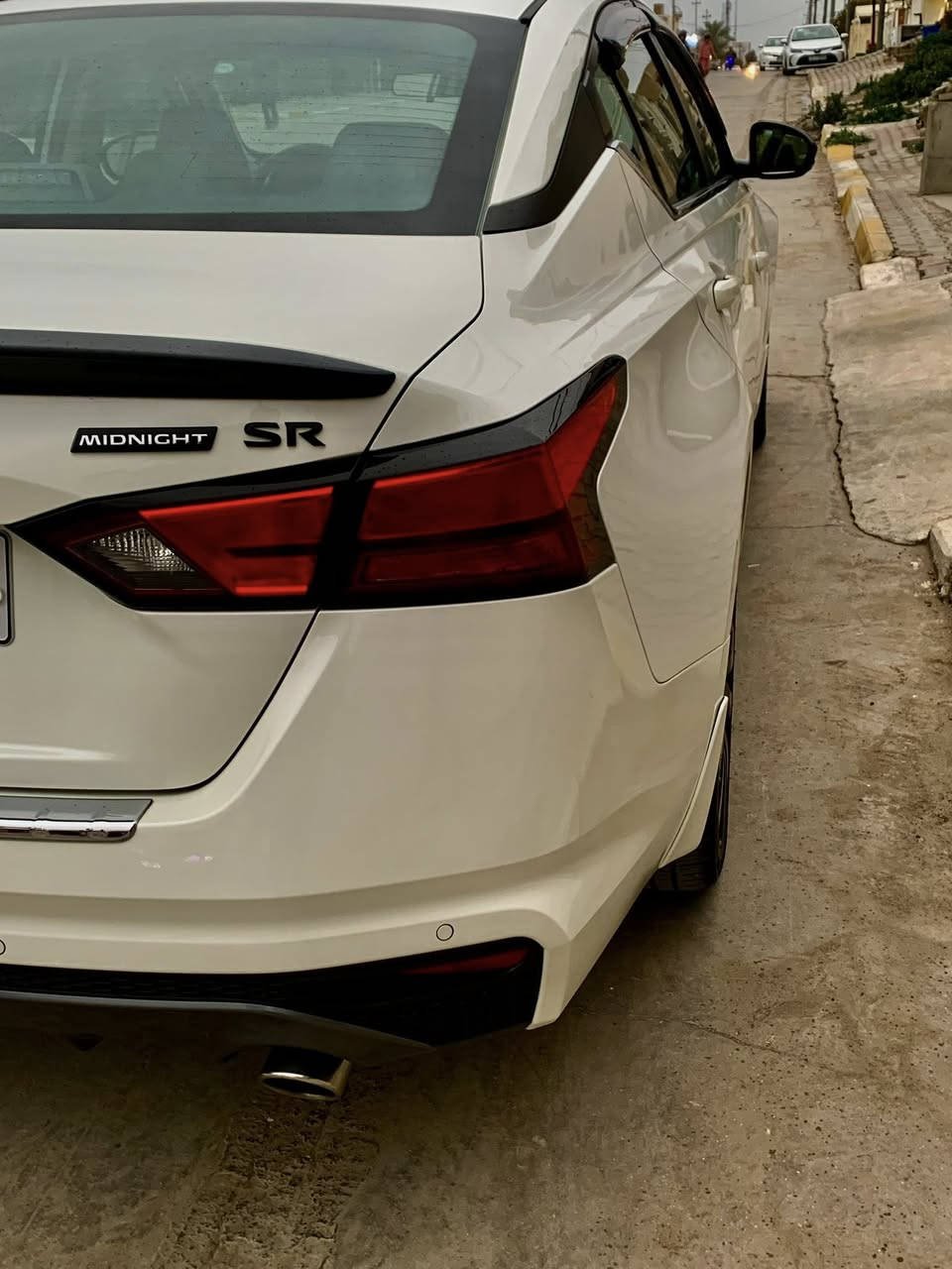 السلام عليكم
للبيع 2022 nissan altima midnight edition
اعلى فئة 
دبل جام 
كشنات تدفئه 
ويل ١٩ اسود بلاد 
سبويلر خلفي بلاد 
المري اسود بلاد 
رقم السيارة / سليمانية
حادث السياره ربع البونيد صبغ + جاملغ بارد صور الحادث مرفق  السياره بدون تبديل جميع القطع بلاديه
رقم الشاصي / 1n4bl4cv1nn313105
السعر ١٨٥
مكان السياره / ديالى / خانقين
رقم الهاتف / ***********
