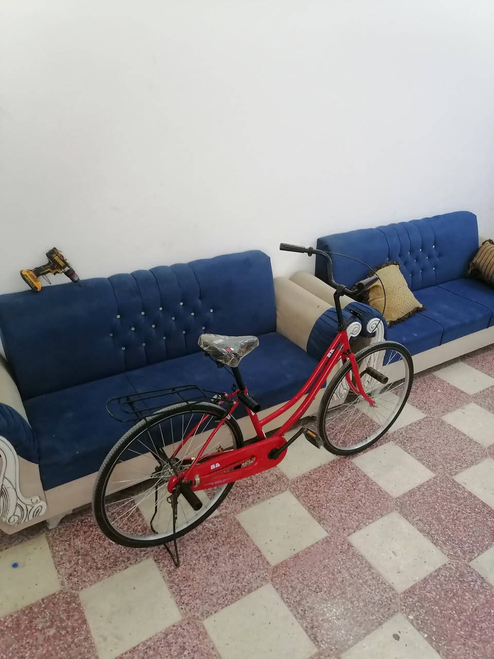 سلام عليكم باسكل للبيع مديل 23 غراضه كامله سعر 100 وبي مجال مكاني شاميه شراي يجي خاص


**إذا كنت صاحب هذا الإعلان وتريد حذفه لأي سبب، رجاءا أرسل رسالة إلى الدعم الفني**