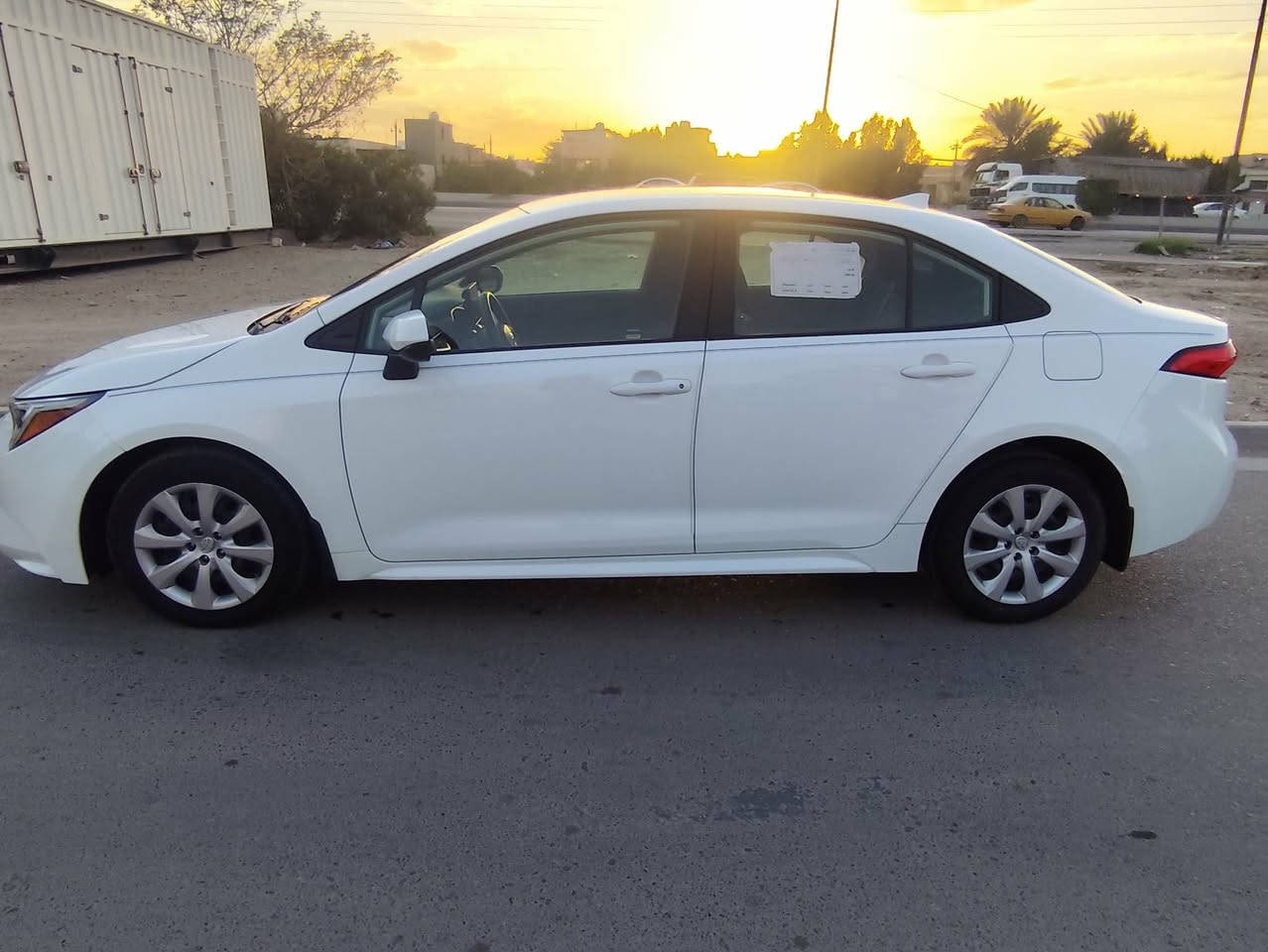 سلام عليكم
————————
كورلا (2023) LE هايبرد رقم بغداد
حادثها بسيط بدون ايرباك موضح في الصور 
صبغ باب خلفي + جاملغ خلفي فقط 
بجم كبس 
———————————————————
مواصفات  LE معروفة 
محرك  1.8 هايبرد 
———————————————————
عداد السيارة ( 45 )الف ميل 
ماشية بالعراق ( 6 ) الاف ميل فقط 
———————————————————
مكان السيارة بغداد . الدورة
————————————
السعر ( 155 ) وبيها مجال بسيط


**إذا كنت صاحب هذا الإعلان وتريد حذفه لأي سبب، رجاءا أرسل رسالة إلى الدعم الفني**