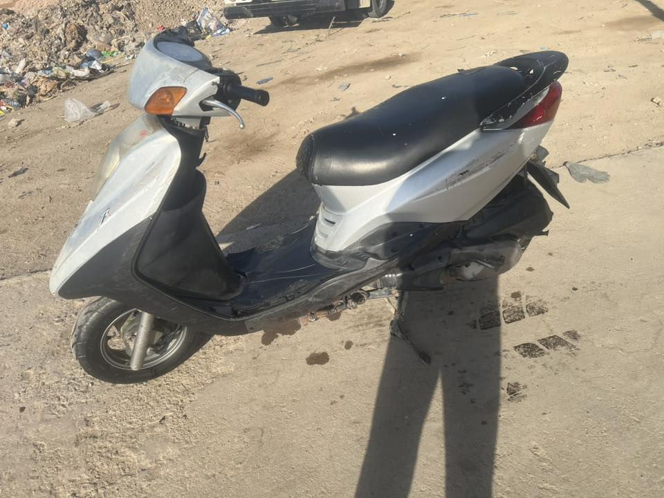 سلام. عليكم. دراجه. بريز. البيع. نضيفه. وراقه. كامله. سعر. خاص. ‭0776 415 6252‬
