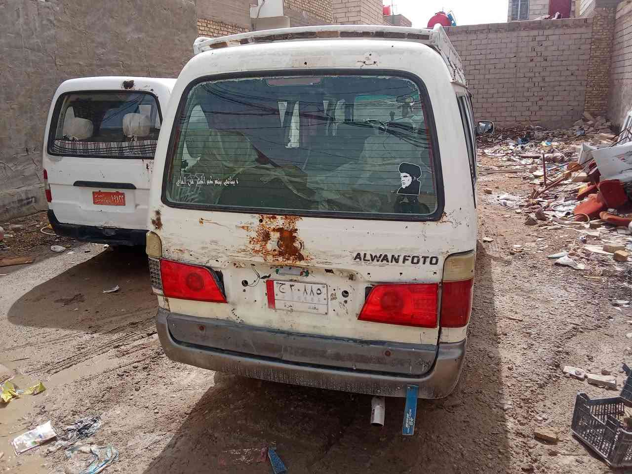 السلام عليكم فتون الوان للبيع سياره جديده محركها بي صوت كرام شفت وكسن جدد عايزه كاعيه وذيال وصبغ حداديه جديده تخم تاير عنوان نجف كوفه شارع لمطار 30وبيها مجال ***********
