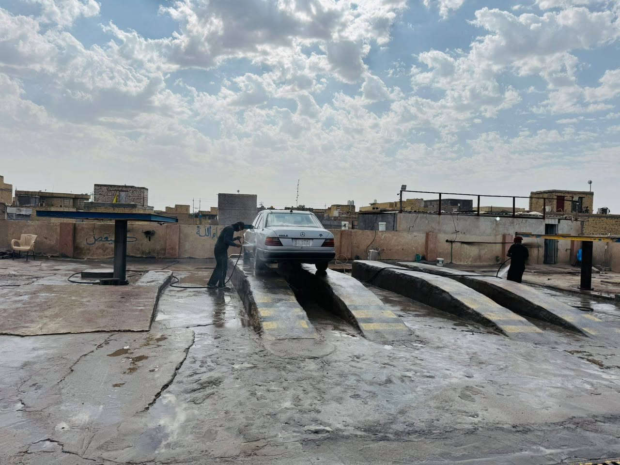 سلام عليكم مارسدس دب لبيع فقط موديل ٨٩ رقم بغداد مشروع وطني سياره جاهزه من كلشي كير مكينه بلكارتون تبريد حداديه سعر ٦٥ وبيه مجال مكاني ذي قار قضاء الشطره ***********
