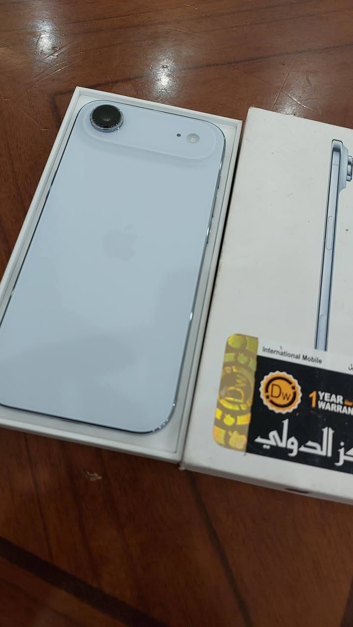 ايفون 17 اير
ذاكرة 256 شرق اوسط ضمان سنة 
اخذتة وماعجبني 
سعر مليون و٢٥٠ الف 
مشحون ٤٠ مرة 
مكاني بغداد البياع حي التراث 
رقمي *********** واتساب فقط
