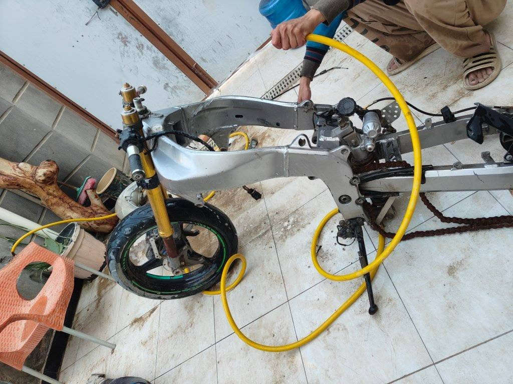 عندي تفصيخ دراجات كاوسكي 2004
سيبي  rr مكاني ديوانية توجد خدمة توصيل 
داخل الديوانية والمحافظات


**إذا كنت صاحب هذا الإعلان وتريد حذفه لأي سبب، رجاءا أرسل رسالة إلى الدعم الفني**