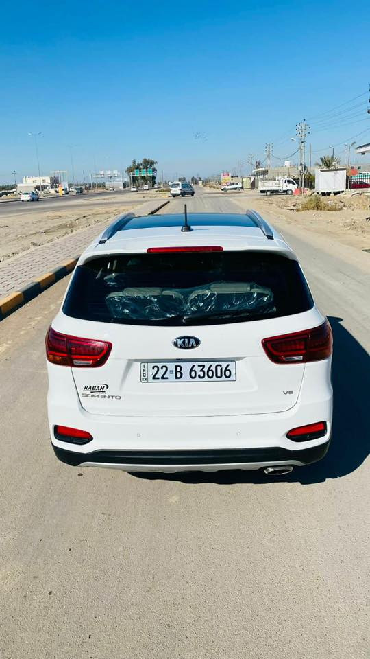 السلام عليكم للبيع سورنتو خليجي سياره حلوه مال جناي عنوان بابل محاويل بعلوان ***********
