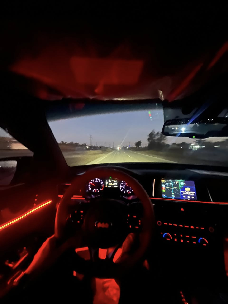 السلام عليكم 
فرصة لا تعوض 🔥 للبيع — كيا أوبتما 2017 SXL (فل أوبشن) 🔥🚗

فرصة مميزة لاقتناء سيارة فخمة ورياضية بنفس الوقت، فئة SXL أعلى فئة بمحرك تيربو قوي وتجهيزات كاملة 👌
🔹 المواصفات:
• محرك 2.0 لتر تيربو بقوة 245 حصان
•كاميرا 360 درجه 
•سقف روز رايز + اناره مخفيه 
• قير أوتوماتيك 6 سرعات
• فتحة سقف بانوراما
• مقاعد جلد فاخر (تبريد + تدفئة)
• تحكم كهربائي بالمقاعد + ذاكرة
• شاشة كبيرة + نظام ملاحة
• كاميرا خلفية + حساسات
• تشغيل بصمة (Smart Key)
• مثبت سرعة ذكي
• نظام صوتي فاخر
• أضواء LED
• جنوط أصلية قياس 18
•وارد امريكي 
🔹 الأمان:
• نظام فرملة طوارئ
• تحذير تصادم أمامي
• تحذير مغادرة المسار
• نظام ثبات إلكتروني
🔹 الحالة:
• السيارة نظيفة جداً
• استخدام شخصي
• جاهزة وما تحتاج أي مصروف
•الممشى (94mil)
💰 السعر: (148$)
📍 الموقع: (محافظة بابل/ الحله)
📞 للتواصل: (***********)

🚨 سيارة فل كامل + تيربو = أداء + راحة + فخامة
