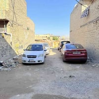 قطعة 100م للبيع المكان حي الرئاسة شارع عشرين نهاية شارع 15 للاستفسار 0...