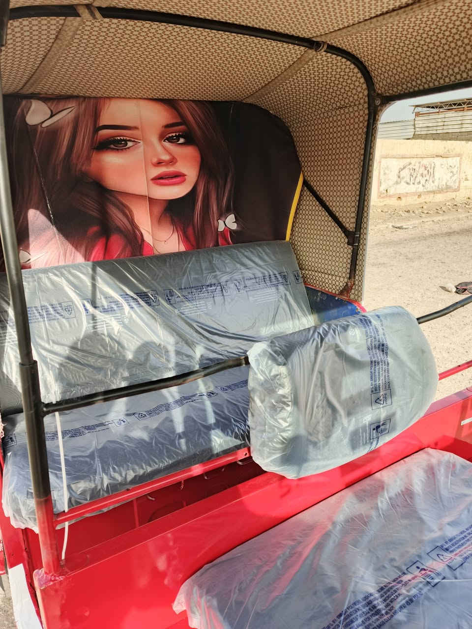 تكتك موديل 17 شهر 12
رقم وسنويه تحويل ثاني يوم
مصبوغة جمالية دوسات معمره
مكينه 20 مجفته 
***********
