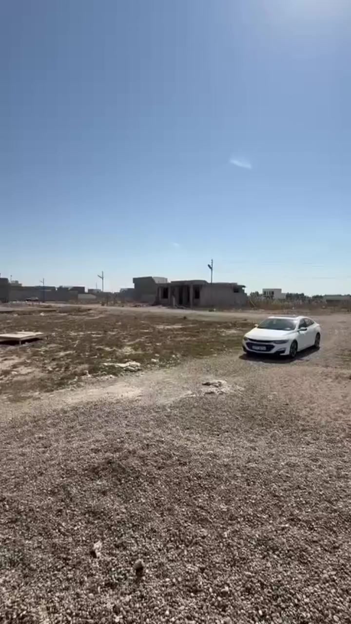 ياالله توكلنا ع الله 

للبيع هيكل ٢٠٠ متر طابقين حي الازدهار 

 للاستفسار ***********
