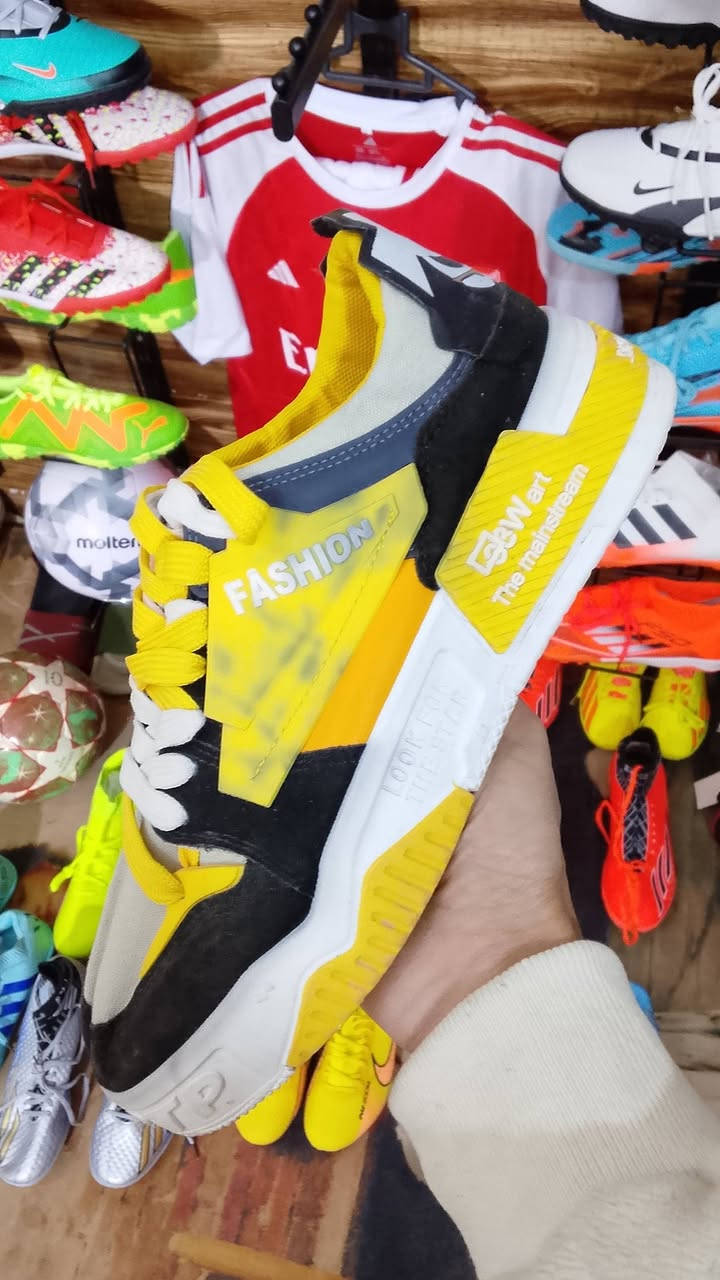 باله سعر القطعه 5 الاف وبس يوجد خدمة توصيل الى كل المحافظات بس ب3 الاف
تواصل خاص او واتساب *********** ❤️ بدربك لايك ❤️
