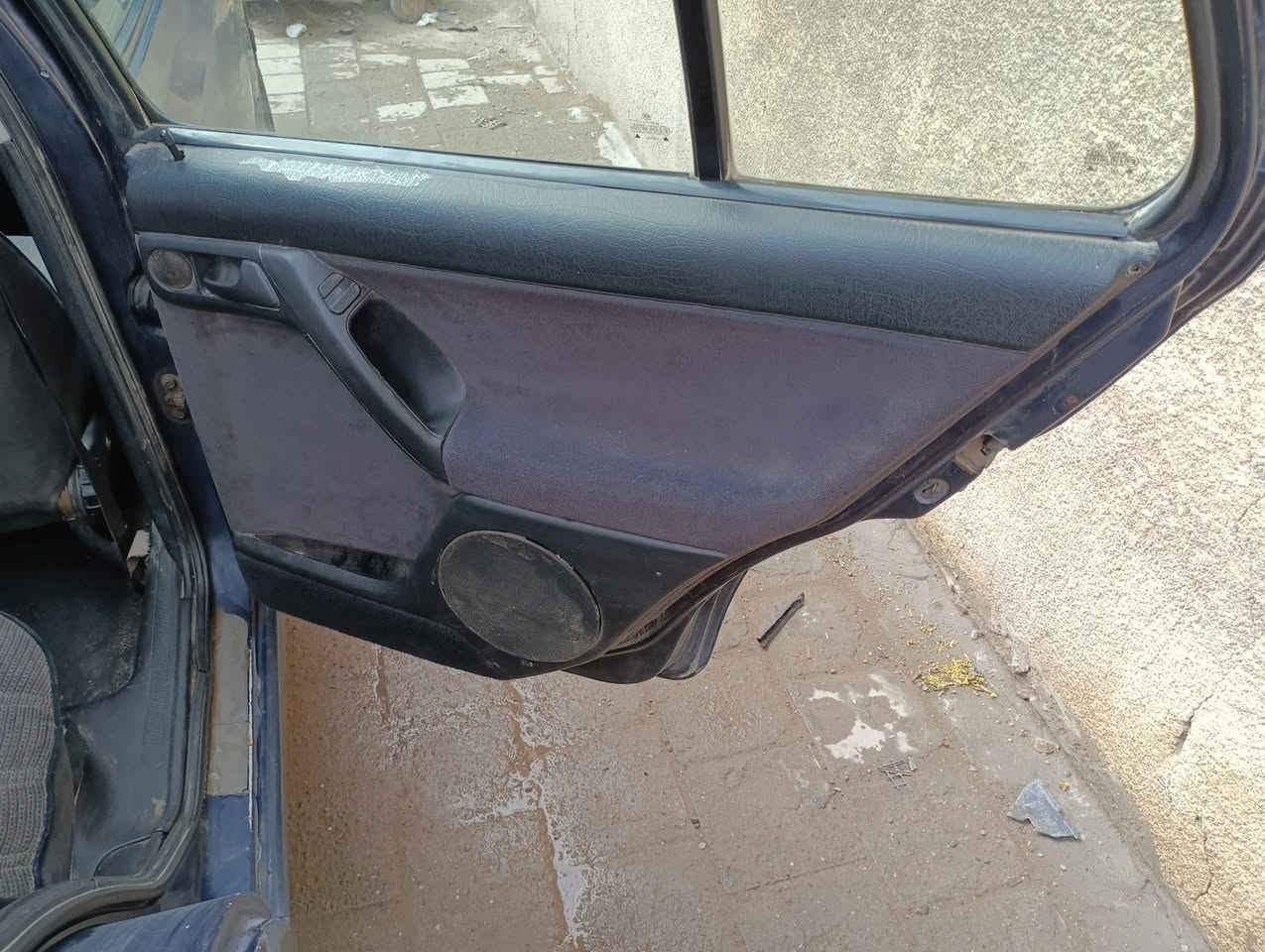 كولف للبيع موديل ١٩٩٣ رقم بغداد انكليزي كير اوتوماتيك تبريد شغال مكينة ٢٠٠٠ نوزل  سيارة كشر @بلادي لا ضربة لا خياس لا صبغ لون نيلي سيارة نظيفة ومرتبة تحويل مباشر ما اسوي وكالة السعر ٤٥ ورقة مكاني بغداد مدينة الصدر  رقم الموبايل *********** Colombo, Sri Lanka
