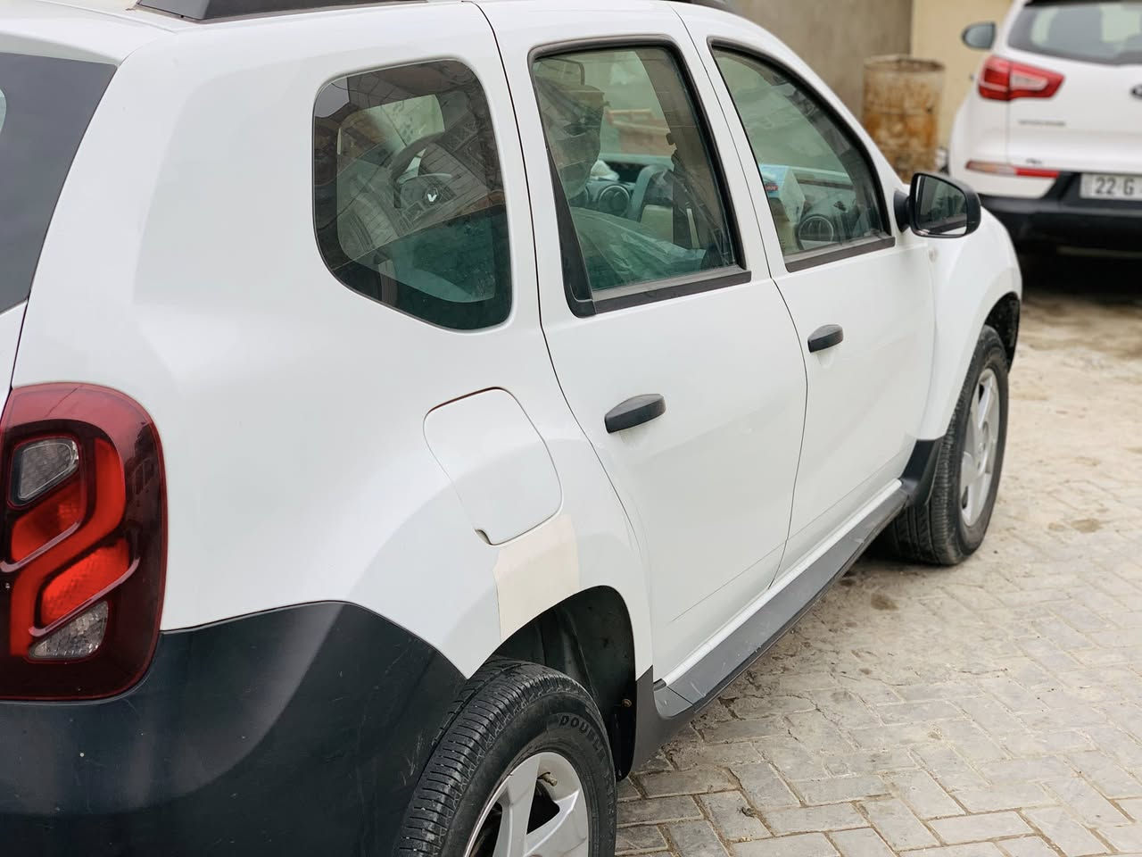 للبيع رينو داستر موديل 2018رقم بغداد تحويل ثاني يوم سنوية جديد هزه جديد مكفوله من صبغ فقط طخه بسيطه مكينه 2000المرغوب كير ميكانيك السياره استلام الشركه العامه جاهزه كير،مكينه صدر تخم تاير،مابيها اي نقص خير من الله السعر 100 أو بيه مجال ***********
