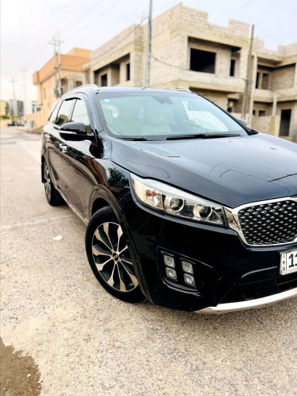 وارد امريكي 🇺🇲KIA SORENTO
موديل 2016 
6 سلندر 
ماشيه 110
فئة SXLفول للأخير 1/1 معروفة الفول  
رقم مميز  بغداد  الجديد بأسمي 
حادثها خفيف  فقط الجاملغ الأمامي شرط بدون دواخل
حادثها موجود بالمنشور وسونار بيها
اخوان السياراََ نضيفة جداََ مال جناي ممتعوبه
والسعر 195 وبيها مجال
 الشراي يجي يشوفها ويشوف نضافتها ويدفع سعر 
مكاني الموصل  للأستفسار ***********

