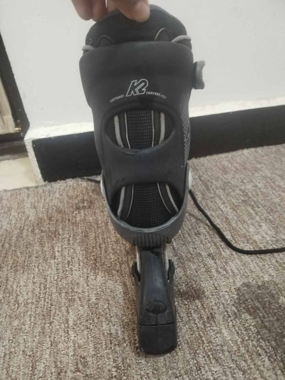 السلام عليكم شباب.. عندي هذا السكيت للبيع، نوعية K2 Velocity الغنية عن التعريف. الماركة أصلية 100% ومشهورة بكونها أريح سكيت للقدم بالعالم لأن البوت مالتها (Softboot) يعني يجي قماش قوي ومبطن مو مثل الصيني الي يأذي الرجل.
​المواصفات:
​الماركة: K2 الأصلية (موديل Velocity).
​الإطار (Frame): ألمنيوم صلب وقوي جداً، يتحمل صدمات مو بلاستيك.
​البوت: نظام (Comfort-Fit) يوفر تهوية وراحة تامة أثناء التزلج لفترات طويلة.
​الحالة: السكيت نظيف جداً ومثل ما مبين بالصور، العجلات والبيرنجات مالتها أصلية وما بيها أي مشاكل.
​ليش تاخذ هذا السكيت؟
إذا أنت مبتدئ أو حتى محترف وتريد شي يعيش وياك وما يتعب رجلك، الـ K2 أحسن خيار إلك. السكيت يجمع بين الخفة والقوة ومناسب جداً للتمارين بالشوارع أو بالساحات وحركات الفريستايل.
​السعر: 75,000 دينار (وبيه مجال بسيط للشراي المباشر). 
المكان: النجف.
​للاستفسار تواصلوا وياي على الخاص
سكيت رول
سكيت
كي تو
كي 2
فيلوستي
فيلوسيتي
سكيت رول كي تو فيلوستي
Skate
Skate roll
K2
Velocity
Skate roll k2 velocity
Skate freestyle
Freestyle skate
فريستايل النجف, العراق


**إذا كنت صاحب هذا الإعلان وتريد حذفه لأي سبب، رجاءا أرسل رسالة إلى الدعم الفني**