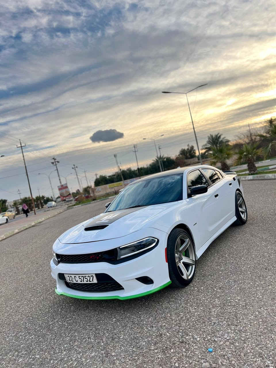 جارجر RT
V8(5700)
كلين صفر شركة هارلم
سيارة جديدة ونصبتها تخبل
تو ويل
موديل ٢٠١٦
مواصفات
تشغيل ع بعد
شفتات استرين
شاشة جبيرة 
كامرة دوارة
كشنات حضن كهرباء وتدفئة
بصمة ترحيب ابواب
نظام صوت alpine
نظام ايكو 
ويل حجم ٢٠ تو سايز
تخم تاير جديد
صدر امامي خلفي جديد
رقم اربيل باسمي
هزه سنوية رقم كله جديد
مكانه كركوك 
سعر ٢٠٥ بيها مجال بسيط
***********
