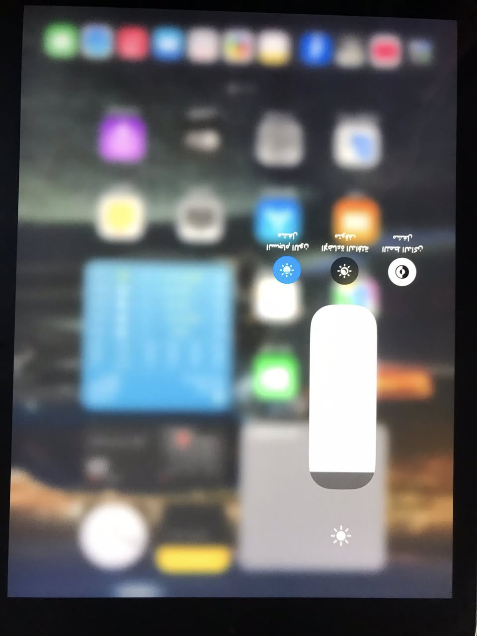 السلام عليكم ايباد سفن ذاكرة 128 كول شي شغال بي بطاريتة تعبانة بس الباقي فول بصمة اتصال كاميرات سيم كارت وياه قلم شحن تايب سي و حافظة فقط شاشة 3 خيارات المكان نهاية الشرطة الخامسة السعر 150 بي مجال بسيط ما عندي توصيل ولا مراوس محتاج ودا ابيعة الله شاهد للاتصال ***********

