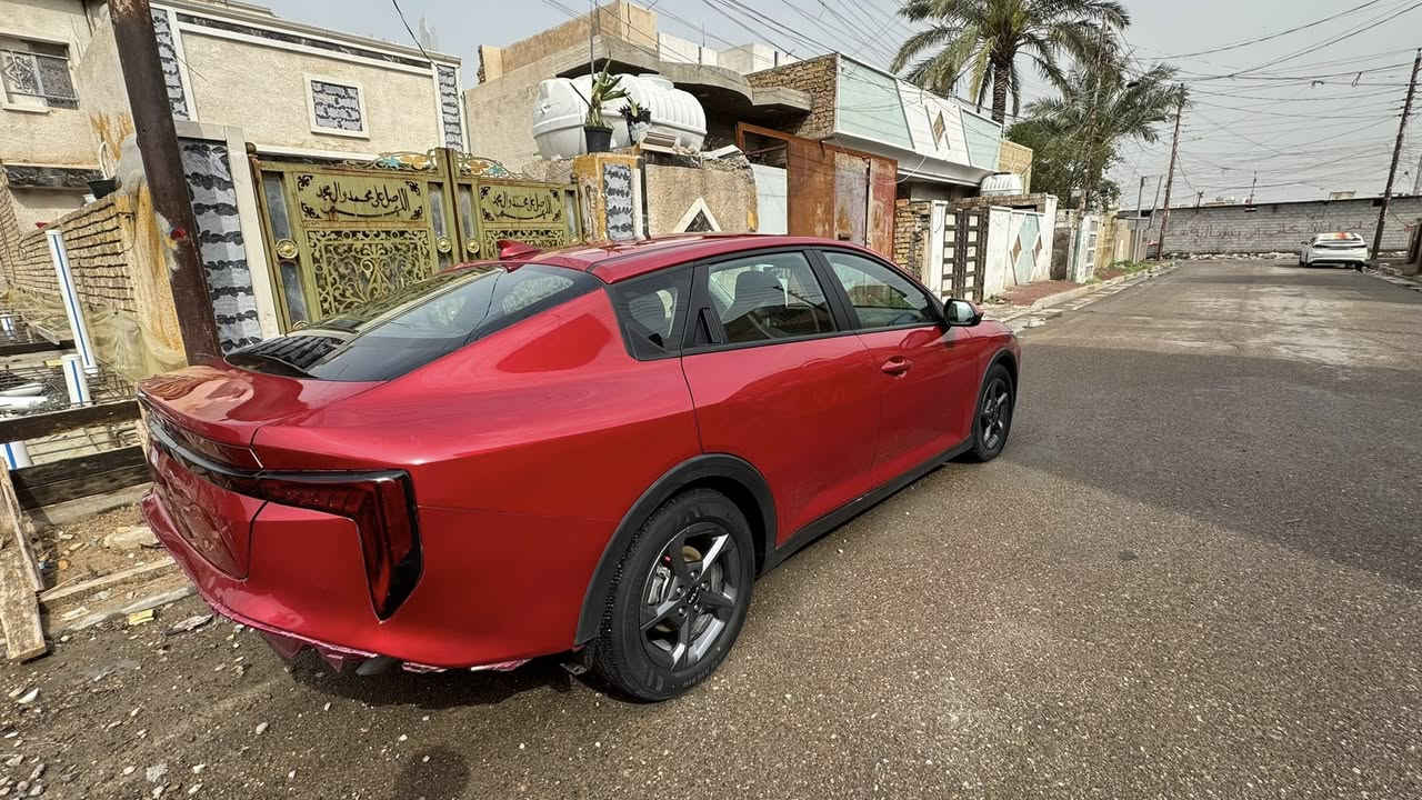 السلام عليكم
كيا K4| 2025

الرقم بغداد 

ماشية 29كيلو متر 

حادث بدون دواخل بدون ايرباك سونار موجود 

السعر 168$

الرقم ***********واتساب اتصال موجود
