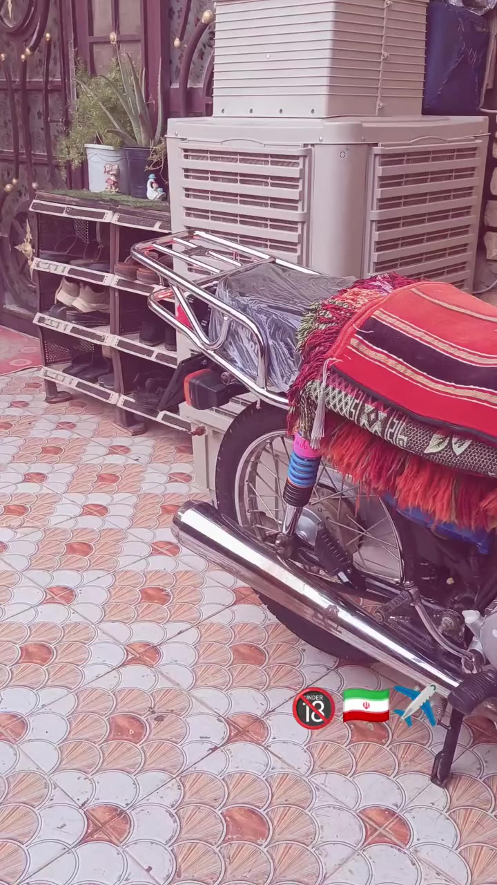 سلام عليكم شباب دراجه للبيع مديل 13 شاصي تعمير 25 للبيع  سعر 700 وبيه مجال مكاني كوت حي الحكيم  تواصل على رقم ***********
