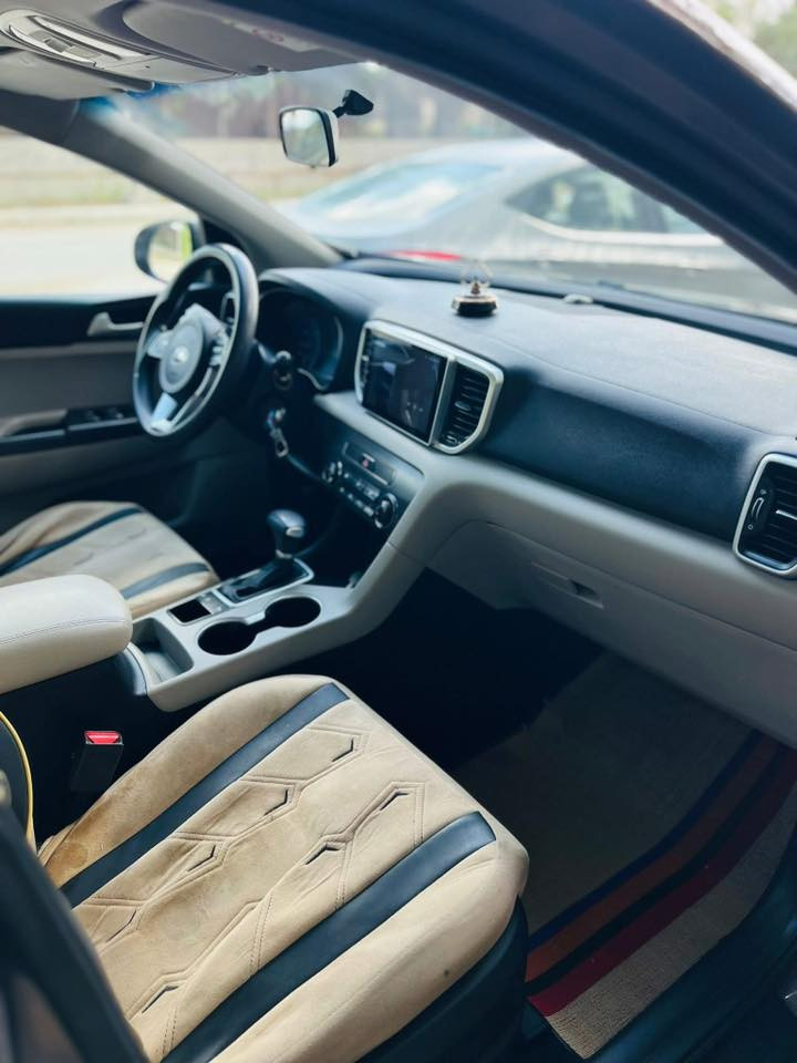 سبورتج 2021 خليجية مكفولة رقم بغداد بسمي 

عارضها100$وعشره وبيها مجال 

مكانيبصره 
***********9 السونار مع المنشور

كفالة خليجية لا حادث ولا صبغ ولا فتح ولا تبديل

مواصفات معروفة 
مكينة 2000 دوش مكفولة
كشنات مخمل 
شاشة  + بلوتوث 
تحكمات استيرن كل الجهات 
تحديد المسار
تبريد قطعتين 
حساسات خلفية 
مانع تزحلق
مثبت سرعة
اربع انظمة للقياده  عادي + اقتصادي + eco
حاكية موبايل

سيارة كلش نضيفة وجديدة وجاهزة من كلشي
