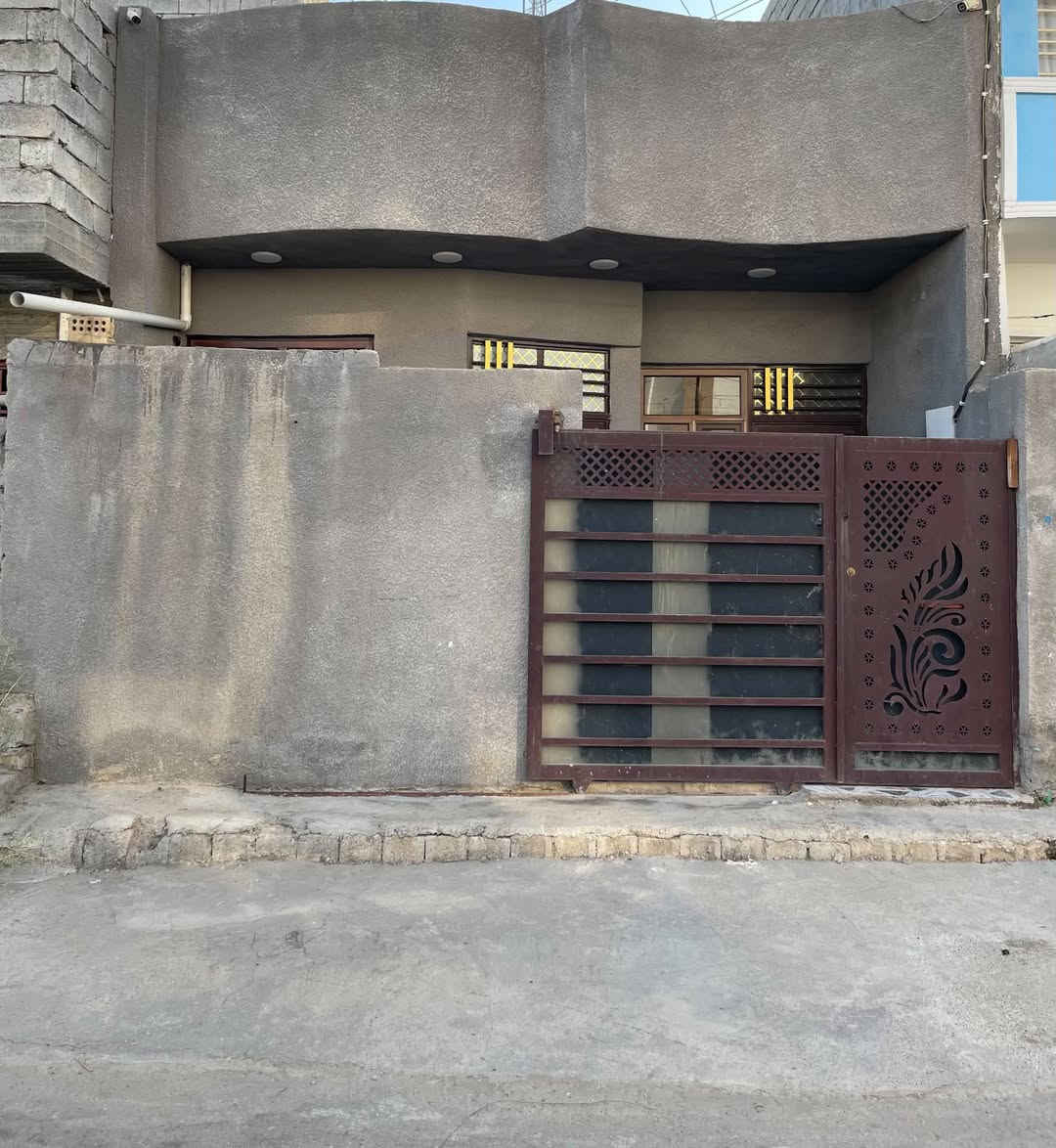 السلام عليكم بيت للبيع مساحه ١٠٠متر منطقه ٧نيسان لسعر ٨٥ وبي مجال بسيط الاتصال ***********رامي رامي الفراجي للعقار
