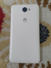 هواوي قديم • كامرة شغالة • سماعة عاطلة