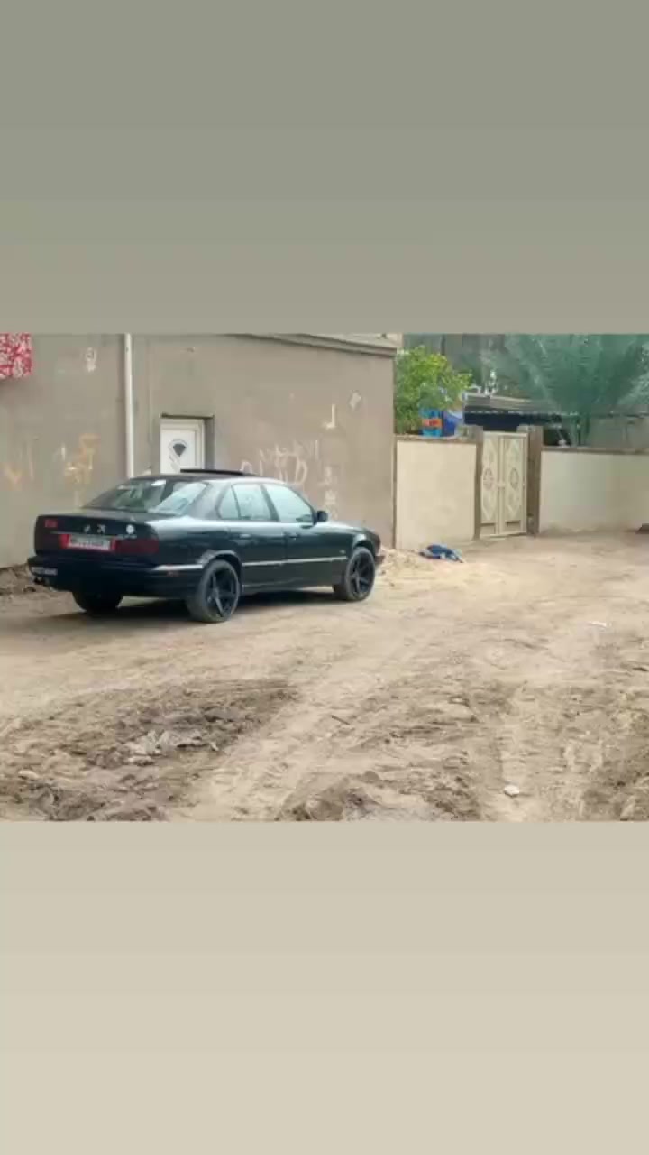 ويل كب فونسايز 18 زوج تاير توني شاده وزوج نضيف 80مكفول للمراوس او للبيع السعر 400وبي مجال  الحله قرب سيطرت الاثار الاستفسار***********
