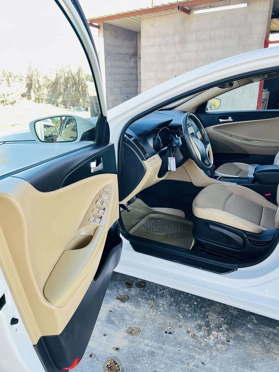 السلام عليكم 
سوناتا 2012 خليجي رقم بغداد جاهزه وجديده من كلشي تحويل ثاني يوم مكاني بغداد المحموديه 
***********
