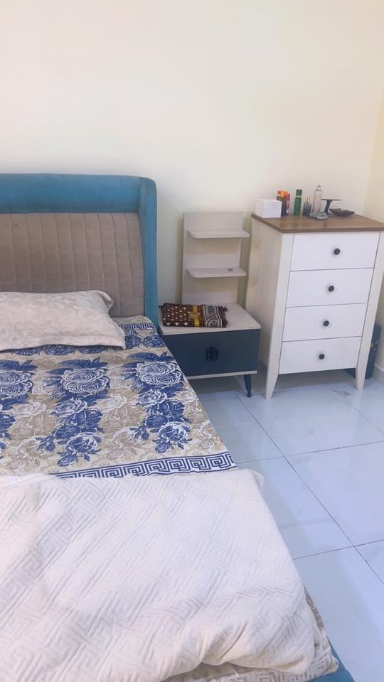 غرفه شبابيه خمس قطع السعر ٣٠٠ وبي مجال المكان البلديات ***********
