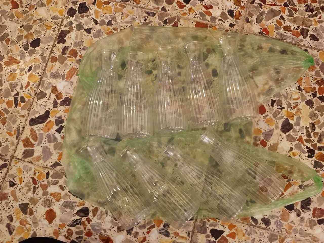 اول تم بلخاص ب 8 وبلعافيه مزهريات مال ورد 
وشكردنات علب كزاز


**إذا كنت صاحب هذا الإعلان وتريد حذفه لأي سبب، رجاءا أرسل رسالة إلى الدعم الفني**
