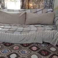 بابل • طقم ١٠ مقاعد • نضيف