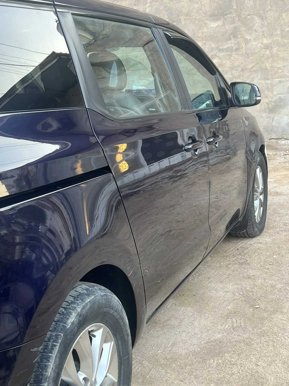 سيدوناموديل 2020
رقم بغداد 

المكان كربلاء 
***********
السعر190 وبيها مجال
