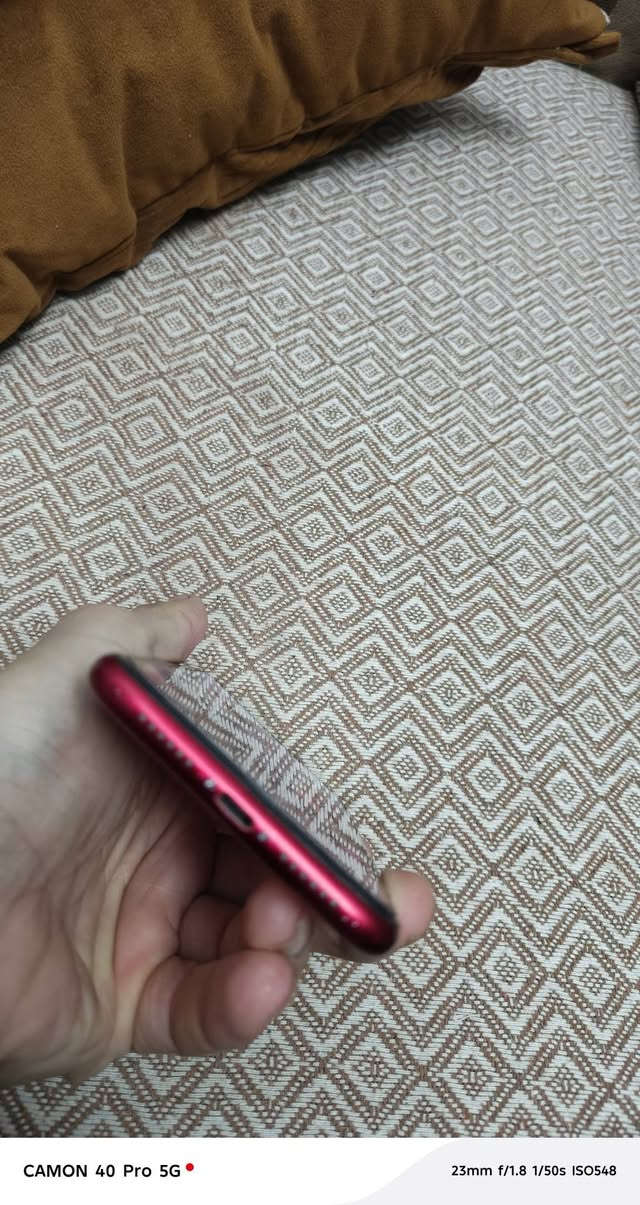 السلام عليكم ايفون ١١عادي للبيع ذ١٢٨ب٧٧ن m لجهاز وتر نضيف مال بيت فقط سماعته ناصيه ب٢٤٠  بي مجال مكاني بغداد رقمي ***********
