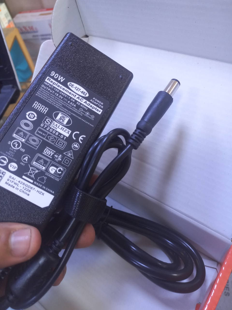🔋 بطاريات لابتوبات أصلية وعالية الجودة
🔌 شواحن لابتوبات لمختلف الموديلات
⌨️ كيبوردات 
🖥️ شاشات لابتوبات بمختلف الأحجام
🛠️ قطع غيار وصيانة لجميع أنواع اللابتوبات

نوفر أفضل المنتجات بأسعار مناسبة وجودة مضمونة، مع خدمة فحص وصيانة على يد فنيين مختصين.

✅ متوفر توصيل لجميع محافظات العراق 🇮🇶

📞 مبيعات:
📱 ***********
📱 ***********
📱 ***********

🛠️ الصيانة:
📱 ***********

📩 للاستفسار وطلب القطع راسلنا عبر الصفحة أو اتصل بنا مباشرة.

💙 نور السما للحاسبات والصيانة
كل ما يحتاجه لابتوبك بمكان واحد.

#لابتوب #لابتوبات #شارع_الصناعة #راوترات #سوق #انترنيت #الكترونيات #ضمان #سرعة #العاب #قوي #موديلات #جيمنج #لاعبين_العراق #محتوى #حاسبات #مكتبي #طلاب #مدرسين #مهندسين #الرياضة_الالكترونية #ابطال #نور_السما #مكتب_نور_السما_للحاسبات #شارع_الصناعة_للحاسبات #بغداد #العراق #واي_فاي #كامرات #سماعات
