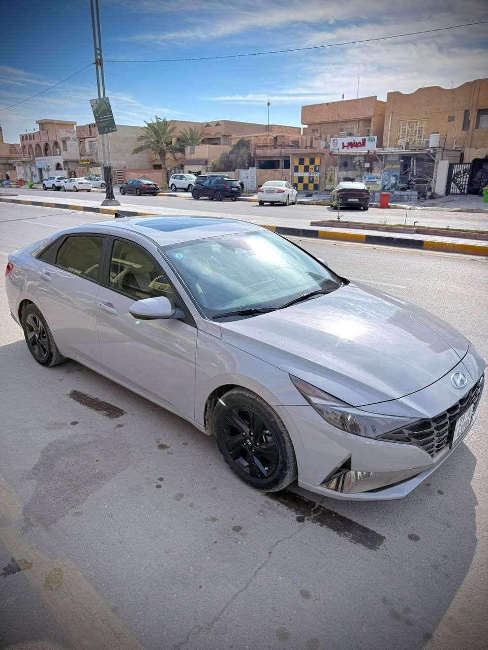 النترا 2023معوقين رقم واسط حادثها بنيد معدل نفسة سيارة كلش نضيفة احلة من صور بعد للاستفسار الاتصال ***********. رقم صاحب السيارة
