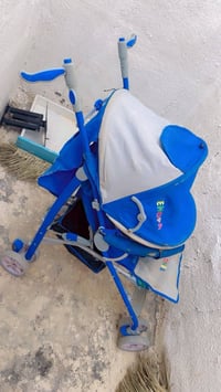 عربانه للبيع تحمل وزن ٥٠ كيلو فقط متربه يرادلها مسح للاستفسار 07752004...