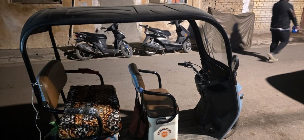 اجة شحن (ثلاثة ديارات)
تشيل 3 أشخاص
حالتها جيدة جداً
مناسبة للشغل والتوصيل
قوية وتتحمل

السعر: قابل للتفاوض
المكان: ——كاظمية
الاتصال: ——***********

للجادين فقط �
