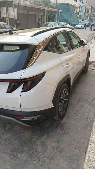 هيونداي توسان 2024 –
المسافة: ٤١   كيلومتر
المحرك: 4 سلندر – 2000cc
المواصفات:
بانوراما 
كشنات كهربائية
كيج إلكتروني
شاشة كبيرة
نظام التوقف التلقائي (أوتو ستوب)
حساسات
تثبيت سرعة
بصمة
تشغيل عن بعد
شحن لاسلكي
حالة السيارة:
وارد خليجي
مكفولة بالمنشور 
بوضع الوكالة
تفاصيل إضافية:
رقم بغداد مشروع وطني 
باسم المالك تحويل مباشر
🔴 السعر230 
📍 المكان: بغداد / بغداد الجديدة 
📞 ***********واتساب فقط 
#توسان #هيونداي #توسان2024 #سيارات_العراق #
