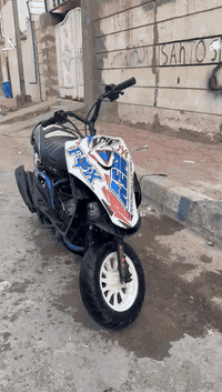 السلام عليكم
ماكس عدله مال لعب 
بوشه 55 هندر واحد سلف شغال بس براغي طاكات جوه 
وبراغي كزوز طاكات  بس دراجة تاخذها شلعه ومعدل سعرها 550 ولبها مجال قليل حك جيه مكاني بصره امن داخلي 
***********
