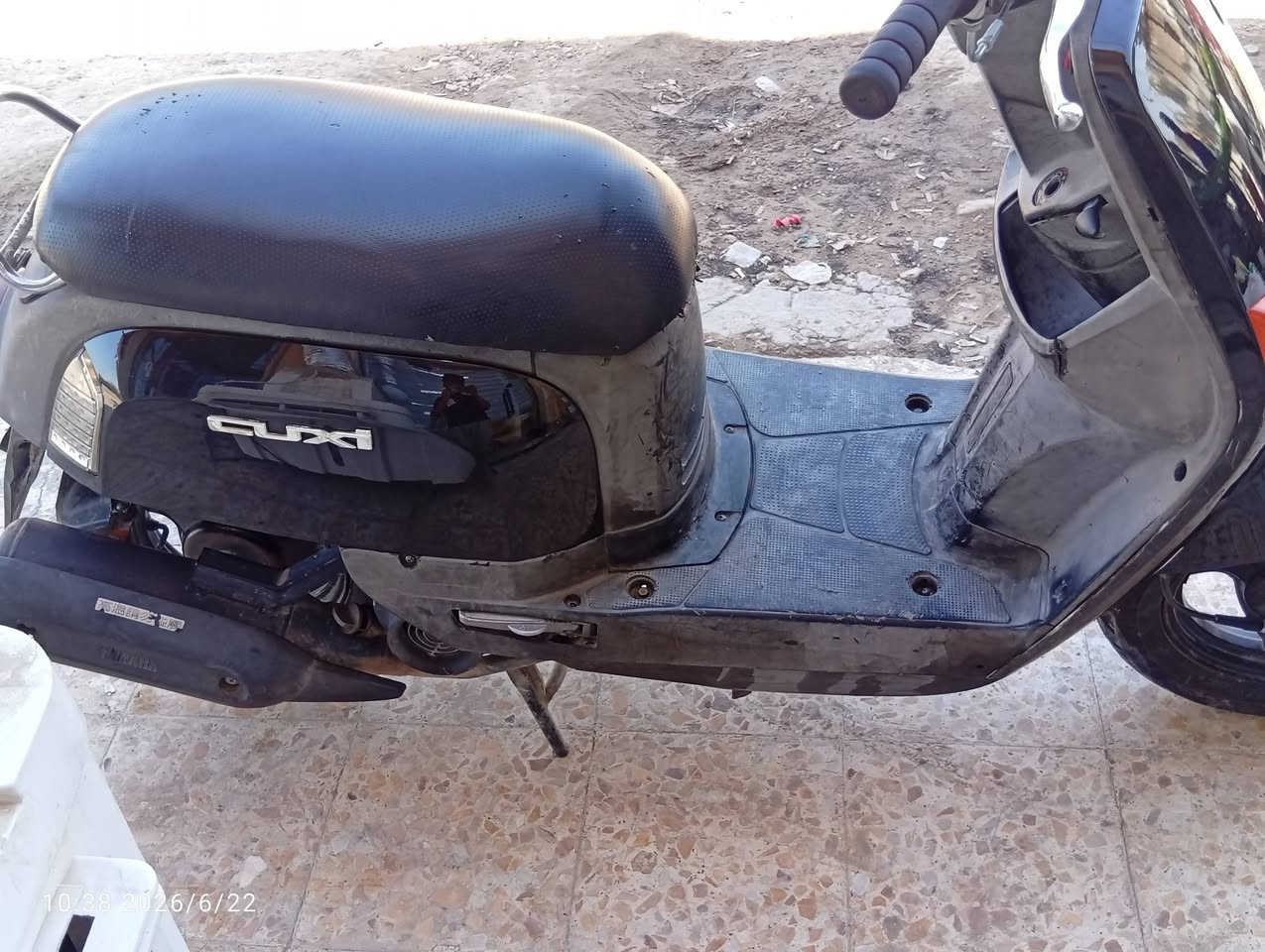 السلام عليكم دراجه بوليس مامفتوحه نظيفه منافيس اوراق للبيع ب 500 وبيها مجال هاذا رقم صاحبها ***********مكان سبع البور

