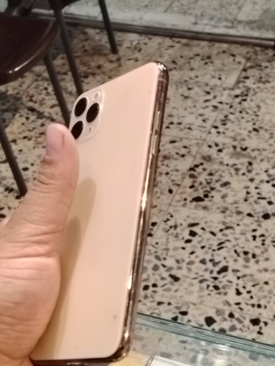 سلام عليكم  11promex
الذكرة ٢٥٦
البتري ٧٤
نموذج M
بدل شاشة تفصيخ فقط
العنوان بغداد
الرقم *********** 
سعر  ٣٠٠ الف
