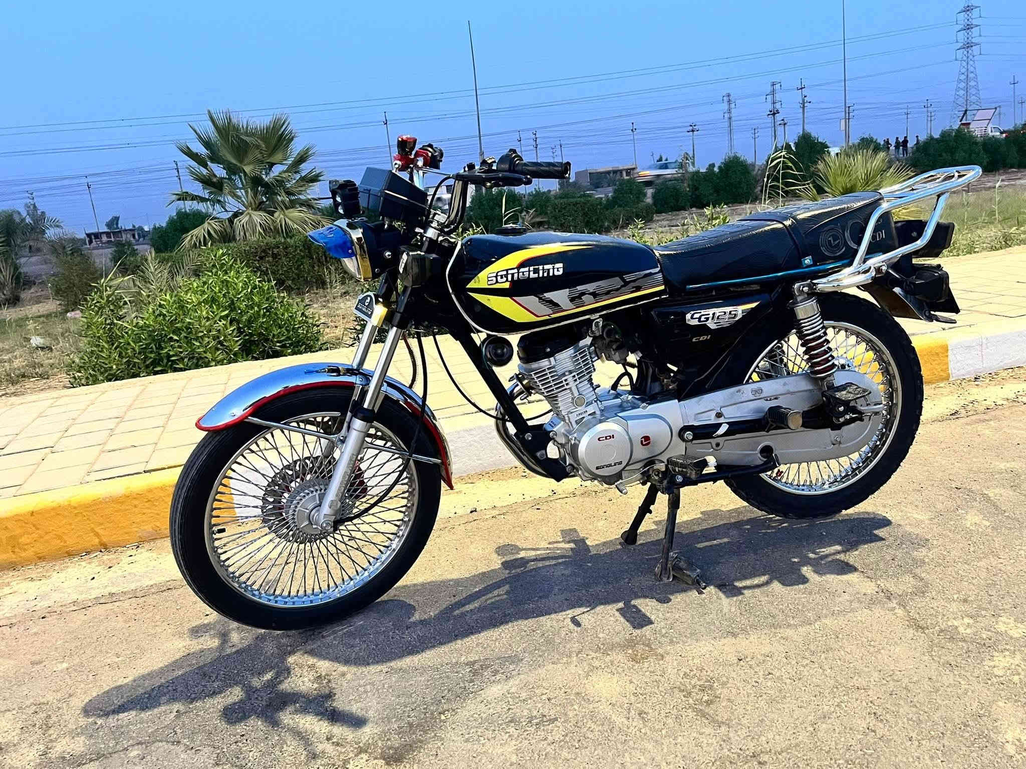 سلام عليكم دراجه سونك البيع موديل 2024دراجه جاهزه من كلشي كهربائيات كله شغاله محرك مكفول أوراق مكاني المزرعه دراجه سعره 650 وبيهه مجال قليل 
***********
